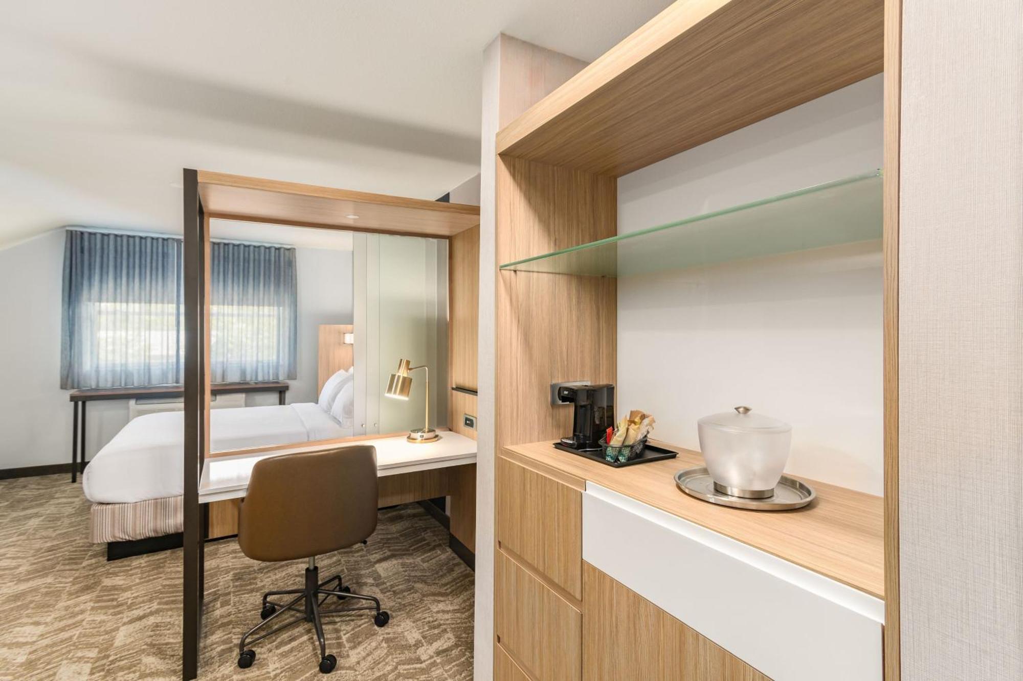 Springhill Suites By Marriott Freeport Brunswick Exterior photo